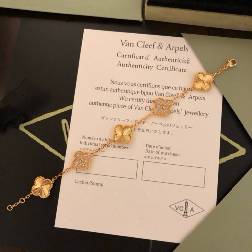 Replica Van Cleef & Arpels Bracelets For Women #1203712 $36.00 USD for Wholesale