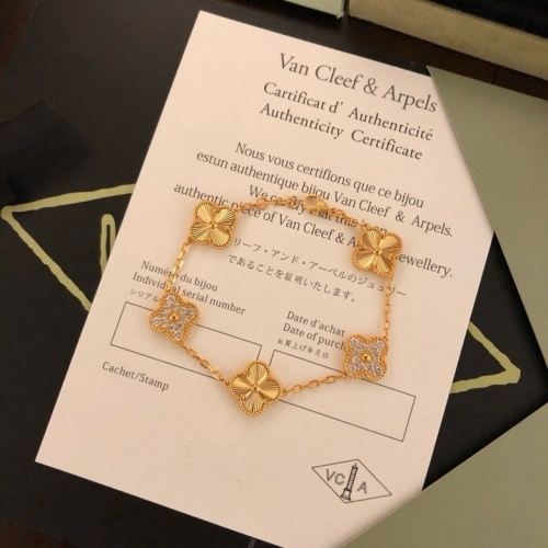 Replica Van Cleef & Arpels Bracelets For Women #1203712 $36.00 USD for Wholesale