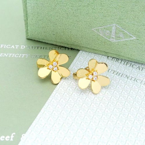 Replica Van Cleef & Arpels Earrings For Women #1204186 $27.00 USD for Wholesale