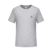 $27.00 USD Moncler T-Shirts Short Sleeved For Men #1199992