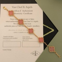 $29.00 USD Van Cleef & Arpels Bracelets For Women #1203646
