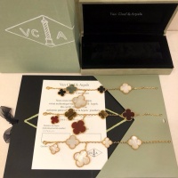 $40.00 USD Van Cleef & Arpels Bracelets For Women #1203726
