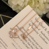 $32.00 USD Van Cleef & Arpels Necklaces For Women #1203899