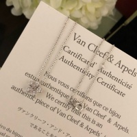 $25.00 USD Van Cleef & Arpels Necklaces For Women #1204102