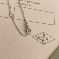 $25.00 USD Van Cleef & Arpels Necklaces For Women #1204102
