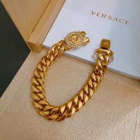 $60.00 USD Versace Bracelets #1204339