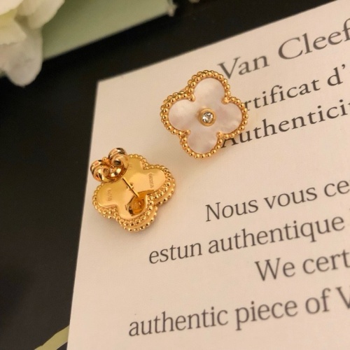 Replica Van Cleef & Arpels Jewelry Set For Women #1204591 $45.00 USD for Wholesale