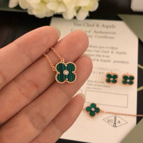Replica Van Cleef & Arpels Jewelry Set For Women #1204592 $64.00 USD for Wholesale