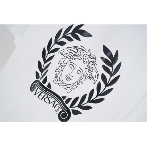 Replica Versace T-Shirts Short Sleeved For Unisex #1212348 $32.00 USD for Wholesale