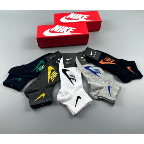 Replica Nike Socks #1212779 $25.00 USD for Wholesale