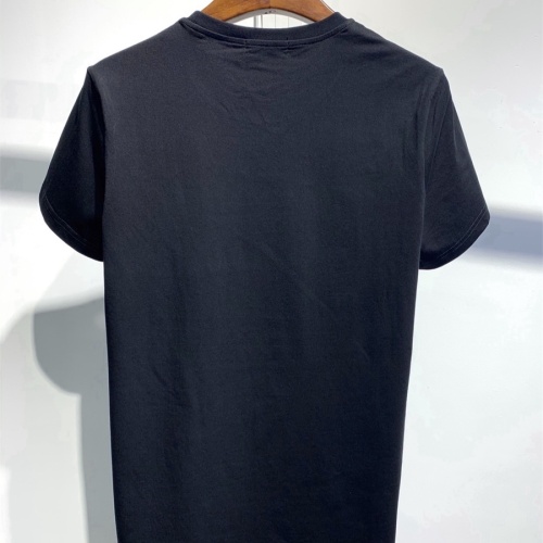 Replica Dsquared T-Shirts Short Sleeved For Men #1215621 $27.00 USD for Wholesale