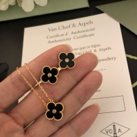 $45.00 USD Van Cleef & Arpels Jewelry Set For Women #1205150