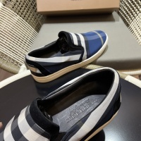 $98.00 USD Burberry Casual Shoes For Men #1208563