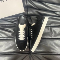 $72.00 USD Givenchy Casual Shoes For Men #1208606