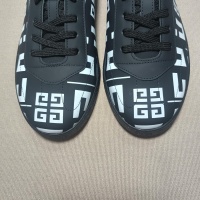 $76.00 USD Givenchy Casual Shoes For Men #1208647