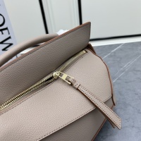 $145.00 USD LOEWE AAA Quality Messenger Bags For Women #1208865