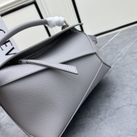 $145.00 USD LOEWE AAA Quality Messenger Bags For Women #1208874