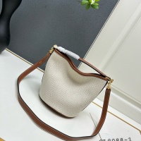 $96.00 USD Celine AAA Quality Messenger Bags For Women #1211972