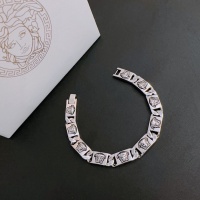 $64.00 USD Versace Bracelets #1214258