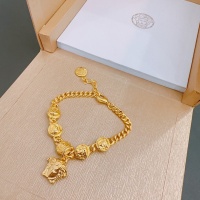 $45.00 USD Versace Bracelets #1214298