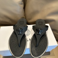 $45.00 USD Versace Slippers For Women #1216294