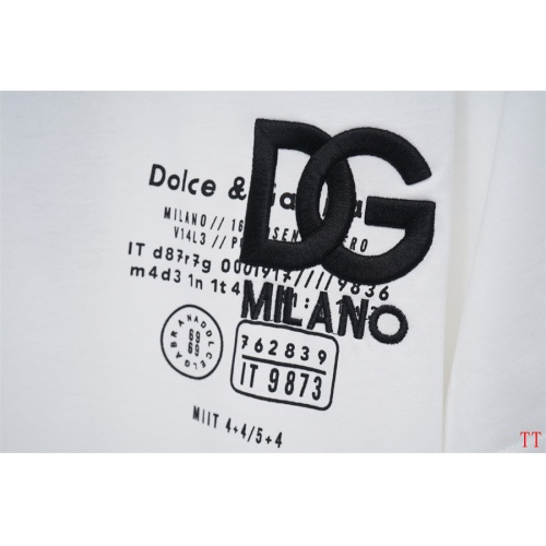 Replica Dolce & Gabbana D&G T-Shirts Short Sleeved For Unisex #1218273 $32.00 USD for Wholesale