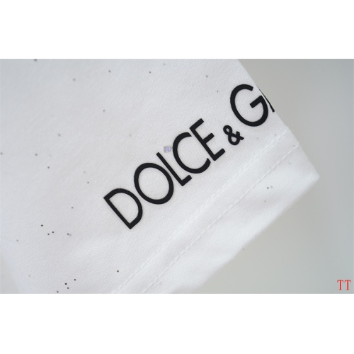 Replica Dolce & Gabbana T-Shirts Short Sleeved For Unisex #1218275 $32.00 USD for Wholesale