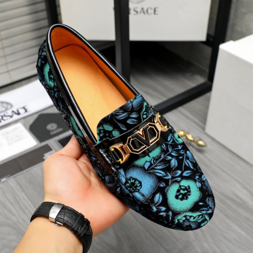 Replica Versace Leather Shoes For Men #1220985 $68.00 USD for Wholesale