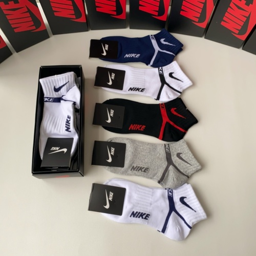 Replica Nike Socks #1221942 $25.00 USD for Wholesale