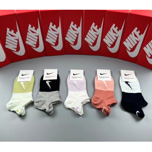 Replica Nike Socks #1221946, $25.00 USD, [ITEM#1221946], Replica Nike Socks outlet from China