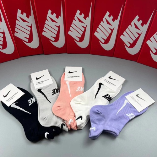 Replica Nike Socks #1222129 $25.00 USD for Wholesale