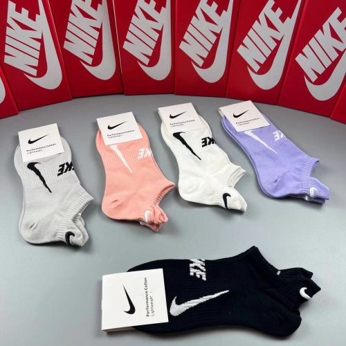 Replica Nike Socks #1222129 $25.00 USD for Wholesale