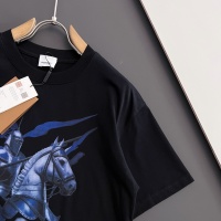 $64.00 USD Burberry T-Shirts Short Sleeved For Unisex #1218337