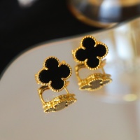 $52.00 USD Van Cleef & Arpels Earrings For Women #1219390