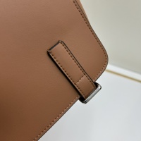 $180.00 USD LOEWE AAA Quality Messenger Bags For Women #1223282