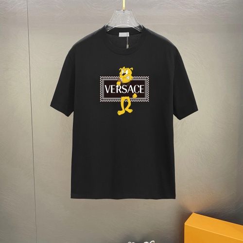 Replica Versace T-Shirts Short Sleeved For Unisex #1226832, $25.00 USD, [ITEM#1226832], Replica Versace T-Shirts outlet from China