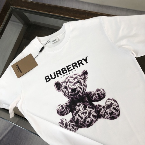 Replica Burberry T-Shirts Short Sleeved For Unisex #1231532 $40.00 USD for Wholesale