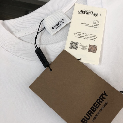 Replica Burberry T-Shirts Short Sleeved For Unisex #1231534 $40.00 USD for Wholesale