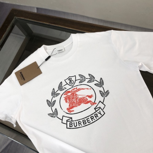 Replica Burberry T-Shirts Short Sleeved For Unisex #1231541 $40.00 USD for Wholesale