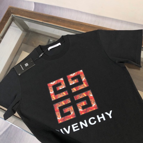 Replica Givenchy T-Shirts Short Sleeved For Unisex #1231590 $40.00 USD for Wholesale