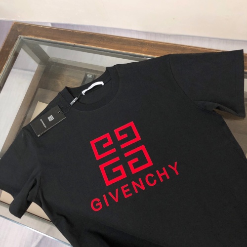 Replica Givenchy T-Shirts Short Sleeved For Unisex #1231595 $40.00 USD for Wholesale