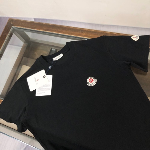 Replica Moncler T-Shirts Short Sleeved For Unisex #1231632 $40.00 USD for Wholesale