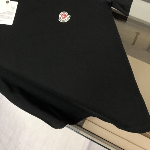 Replica Moncler T-Shirts Short Sleeved For Unisex #1231632 $40.00 USD for Wholesale