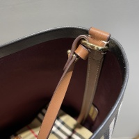 $150.00 USD Burberry AAA Quality Shoulder Bags For Women #1225080