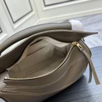 $128.00 USD LOEWE AAA Quality Messenger Bags For Women #1225896