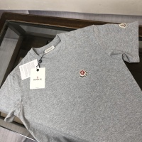 $40.00 USD Moncler T-Shirts Short Sleeved For Unisex #1231634