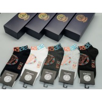 $25.00 USD Versace Socks #1233457