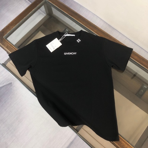 Replica Givenchy T-Shirts Short Sleeved For Unisex #1239260, $41.00 USD, [ITEM#1239260], Replica Givenchy T-Shirts outlet from China