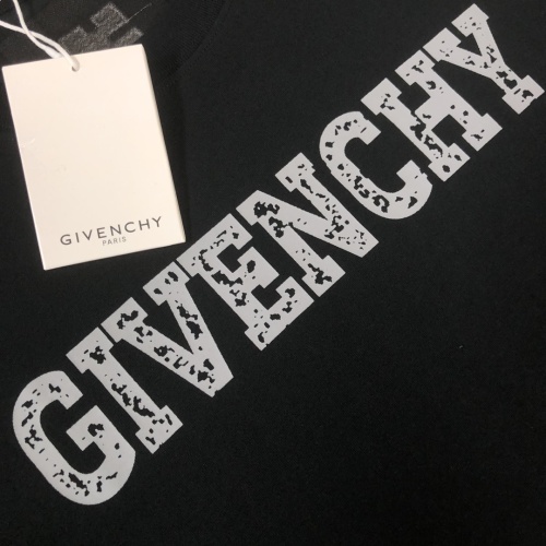 Replica Givenchy T-Shirts Short Sleeved For Unisex #1239265 $41.00 USD for Wholesale