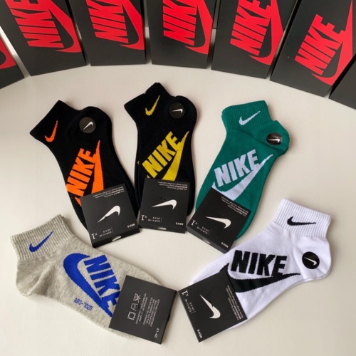 Replica Nike Socks #1241899 $25.00 USD for Wholesale